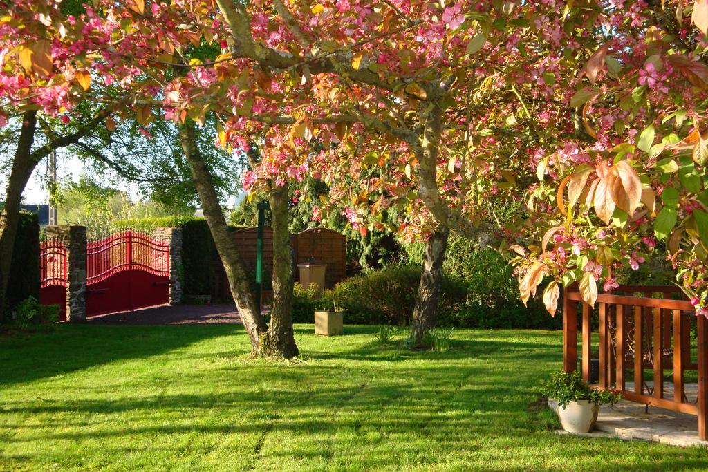 Tremereuc Au Jardin D'Eloise Bed & Breakfast エクステリア 写真
