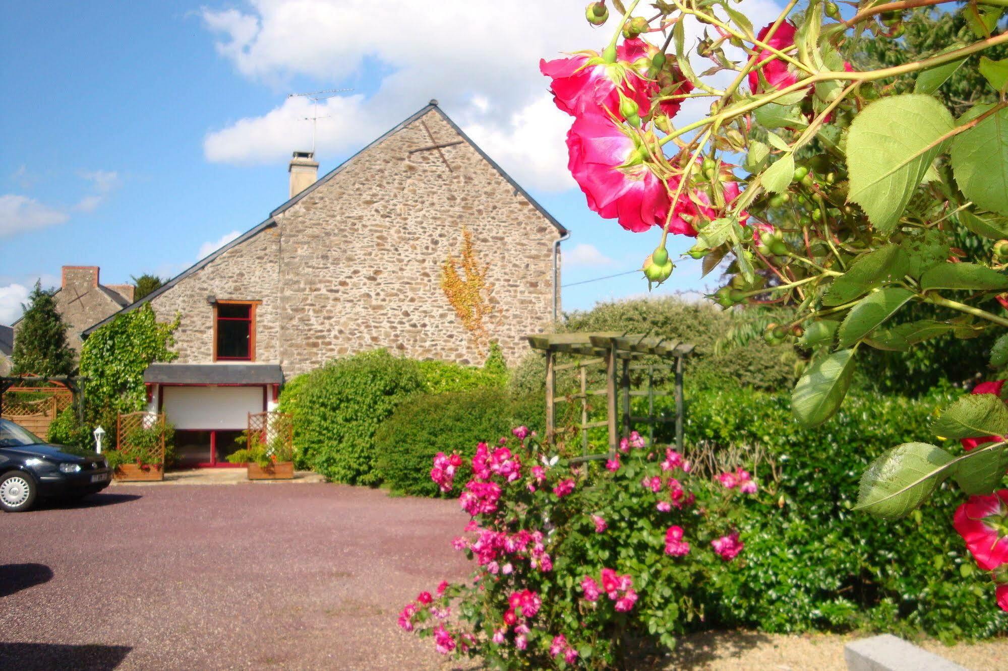 Tremereuc Au Jardin D'Eloise Bed & Breakfast エクステリア 写真